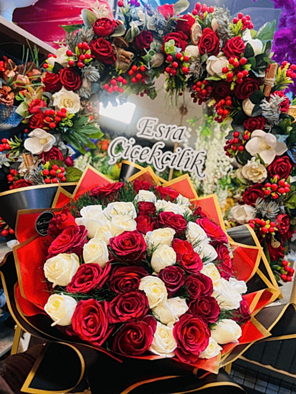  Gaziantep Çiçek Gönder - Kırmızı ve Beyaz Güller