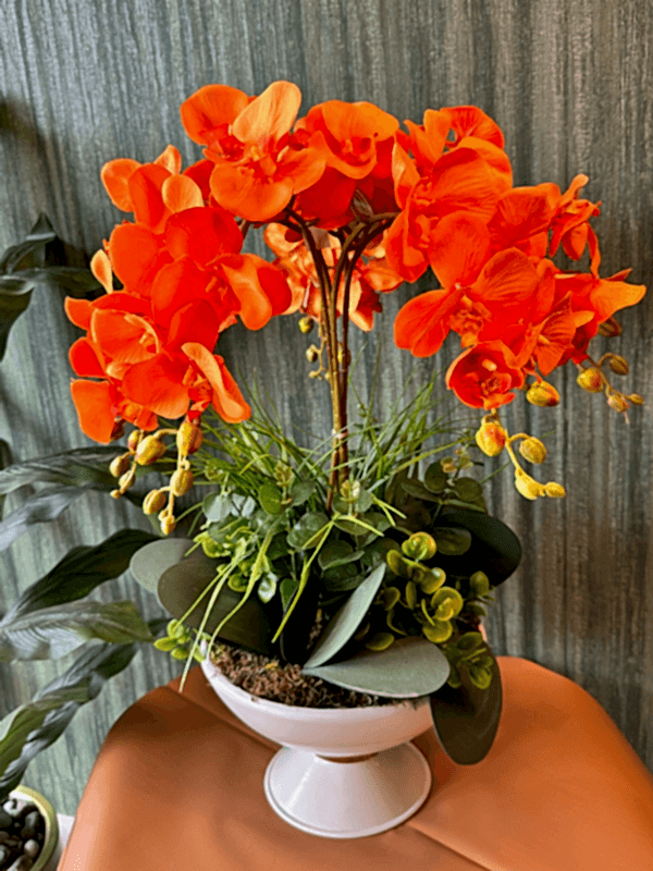  Gaziantep Çiçekler - Beyaz Vazoda Turuncu Yapay Orkide