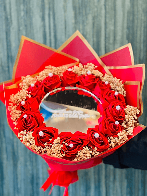  Gaziantep Çiçekler - Kırmızı Güllerle Tasarlanmış Aynalı Buket