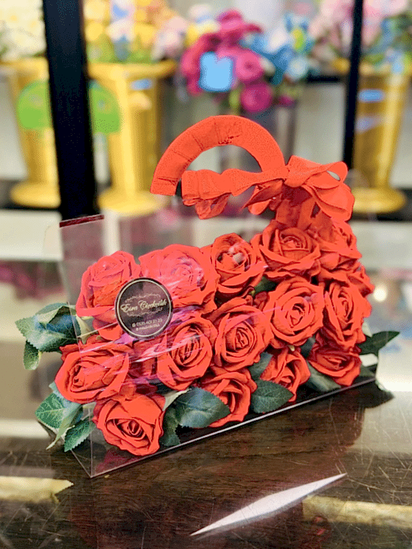  Gaziantep Çiçekler - Şeffaf Çantada Kırmızı Gül tasarımı