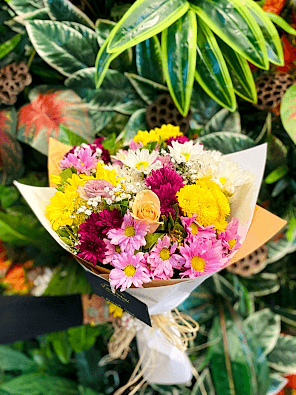 Gaziantep Çiçek Siparişi - Şık Mevsim Buketi 