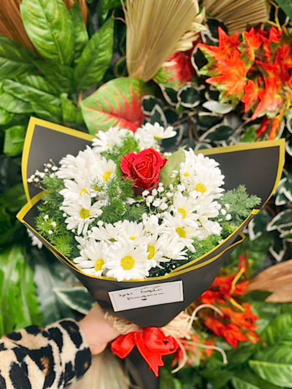  Gaziantep Çiçek Gönder - Papatya ve gül buketi